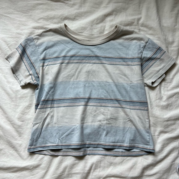 Striped Crop Top - Picture 2 of 5